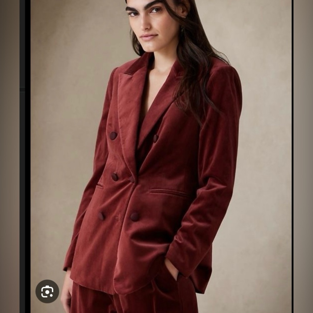 Banana Republic velvet blazer